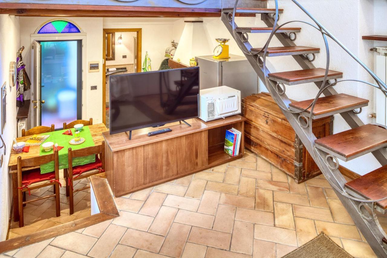 Mario Apartment With Garden Λεβάντο Εξωτερικό φωτογραφία